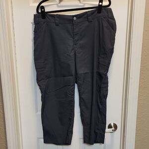 Duluth Trading Co Women's Charcoal Capris 18W